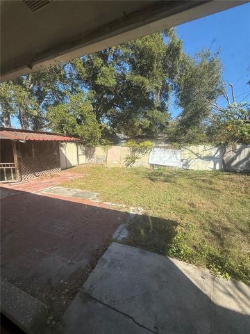3801 N DARTMOUTH AVENUE, Tampa, FL 33603