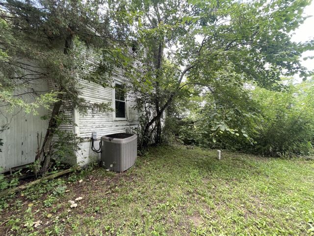 3626 E HIGHWAY 24, Moberly, MO 65270
