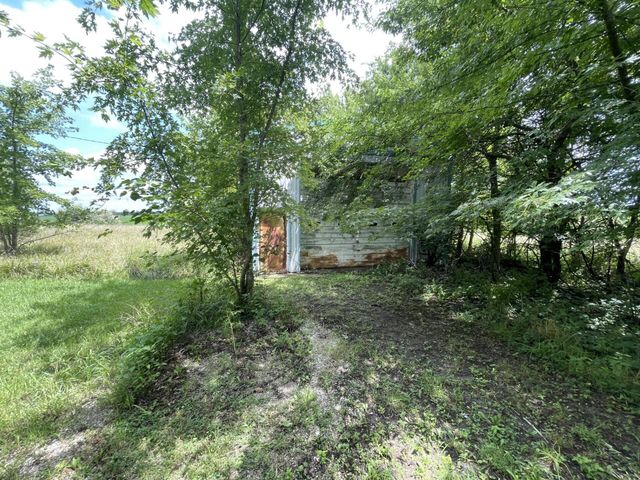 3626 E HIGHWAY 24, Moberly, MO 65270