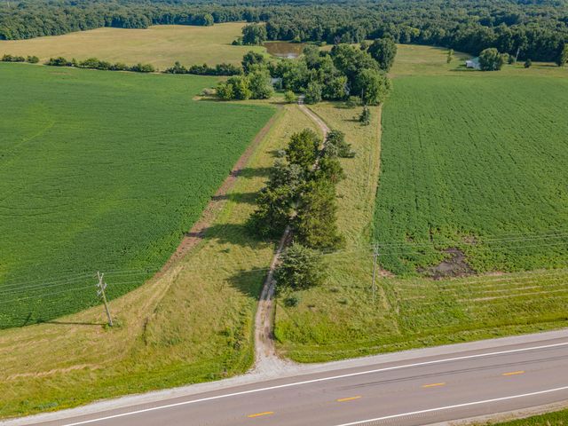 3626 E HIGHWAY 24, Moberly, MO 65270