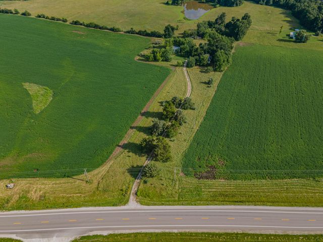 3626 E HIGHWAY 24, Moberly, MO 65270