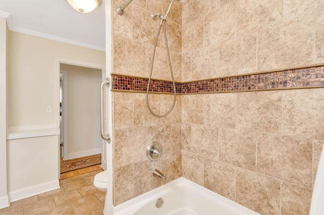 206 Arvle York Circle, Lookout Mountain, GA 30750