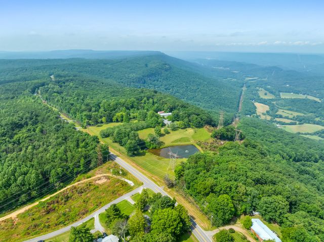 206 Arvle York Circle, Lookout Mountain, GA 30750