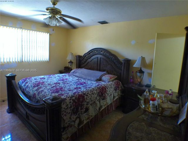 15775 NE 13th Ave, North Miami Beach, FL 33162