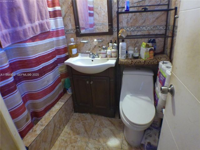 15775 NE 13th Ave, North Miami Beach, FL 33162