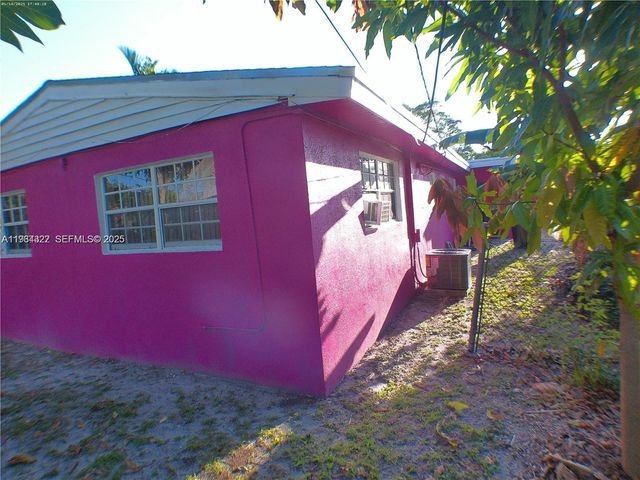 15775 NE 13th Ave, North Miami Beach, FL 33162
