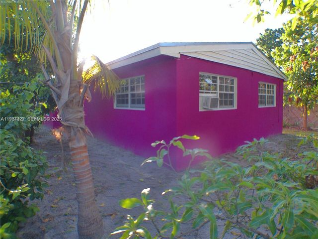 15775 NE 13th Ave, North Miami Beach, FL 33162
