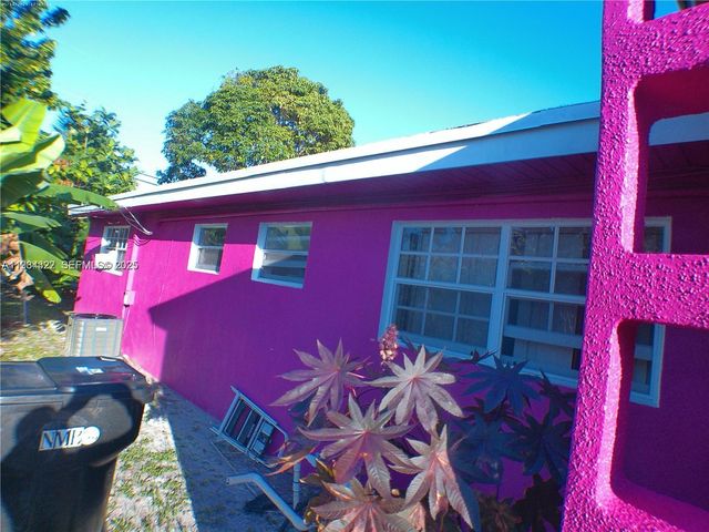 15775 NE 13th Ave, North Miami Beach, FL 33162