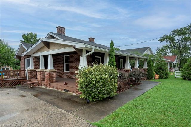 5102 Old Walkertown Road, Winston-salem, NC 27105