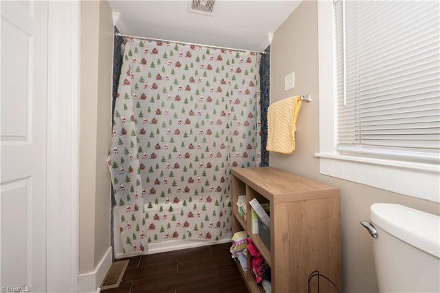 5102 Old Walkertown Road, Winston-salem, NC 27105
