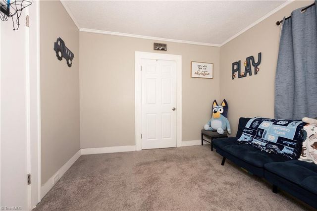 5102 Old Walkertown Road, Winston-salem, NC 27105