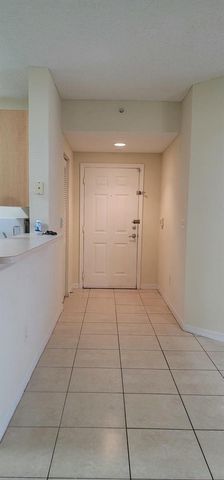 5032 Lantana Road 2105, Lake Worth, FL 33463