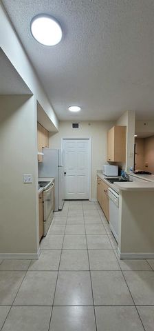 5032 Lantana Road 2105, Lake Worth, FL 33463