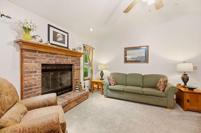 11914 W Carr Ave, Wichita, KS 67209