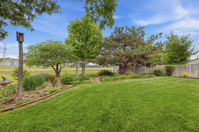 11914 W Carr Ave, Wichita, KS 67209