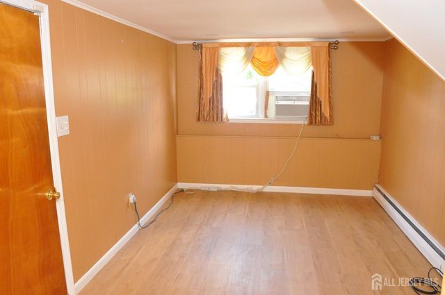 9 FLORENCE Street, Parlin, NJ 08859