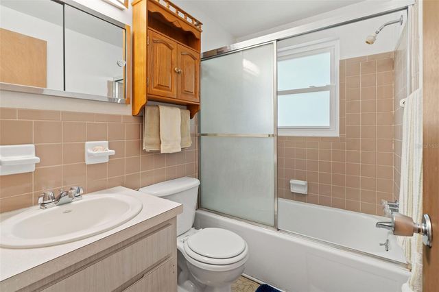 12400 PARK BOULEVARD 217, Seminole, FL 33772