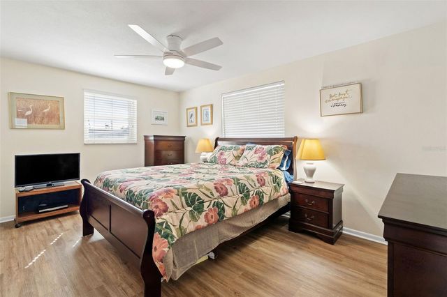 12400 PARK BOULEVARD 217, Seminole, FL 33772