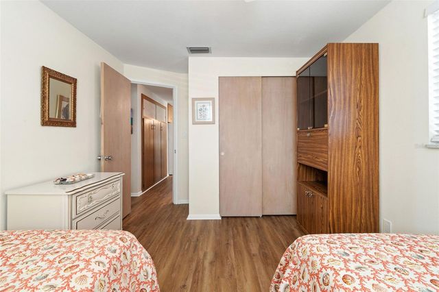 12400 PARK BOULEVARD 217, Seminole, FL 33772