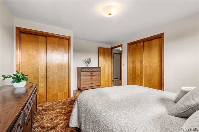 39 Cardy Lane, Cheektowaga, NY 14043