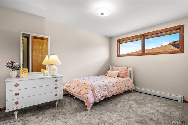 39 Cardy Lane, Cheektowaga, NY 14043