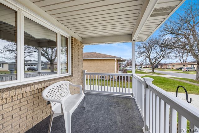 39 Cardy Lane, Cheektowaga, NY 14043