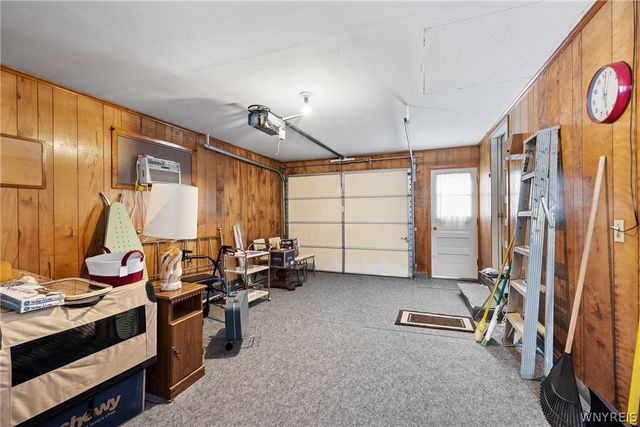 39 Cardy Lane, Cheektowaga, NY 14043