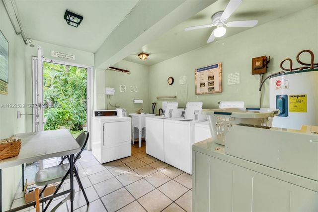 1900 NE 8th Ct 302, Fort Lauderdale, FL 33304