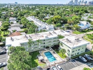 1900 NE 8th Ct 302, Fort Lauderdale, FL 33304