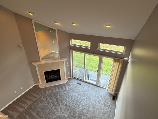 35037 Windsor Drive, New Baltimore, MI 48047