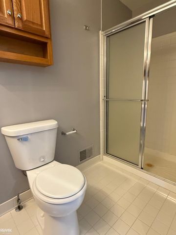 35037 Windsor Drive, New Baltimore, MI 48047