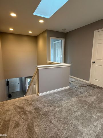 35037 Windsor Drive, New Baltimore, MI 48047