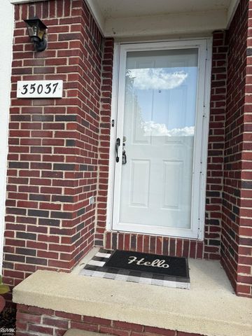 35037 Windsor Drive, New Baltimore, MI 48047