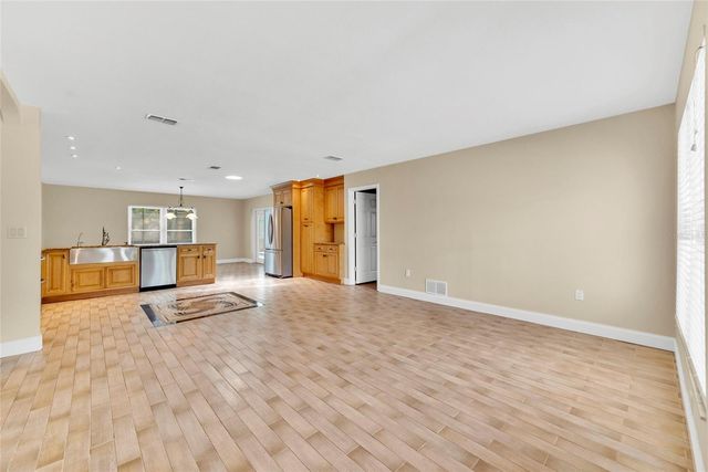 11775 112TH AVENUE, Seminole, FL 33778