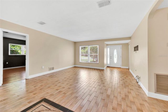 11775 112TH AVENUE, Seminole, FL 33778
