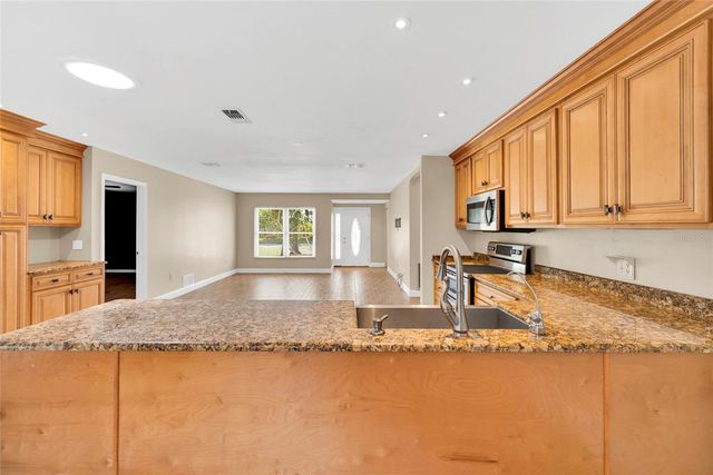 11775 112TH AVENUE, Seminole, FL 33778