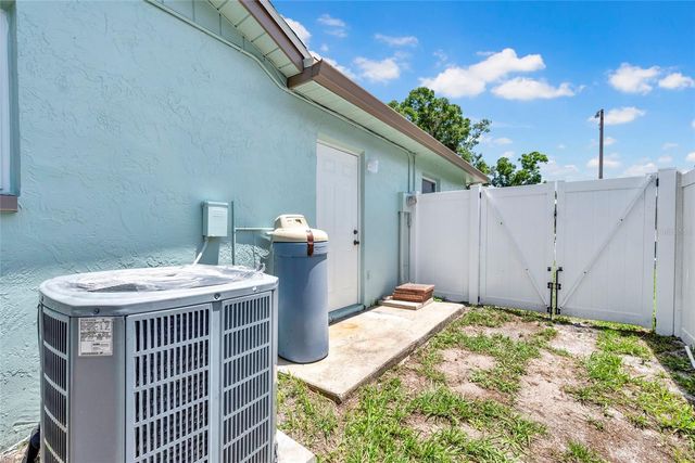 11775 112TH AVENUE, Seminole, FL 33778