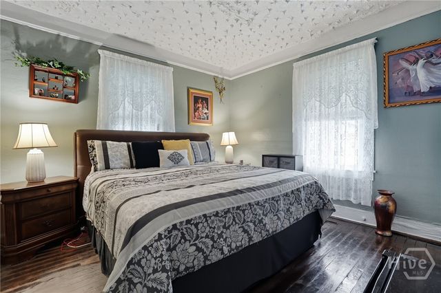 805 E 40th Street, Savannah, GA 31401