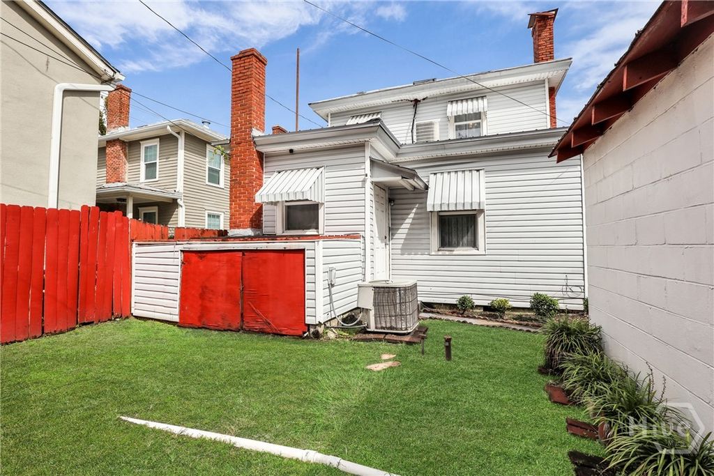 Image 36 of property listing at 805 E 40th Street, Savannah, GA 31401