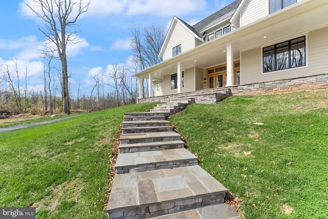 17819 YATTON ROAD, Round Hill, VA 20141