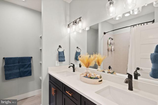 17819 YATTON ROAD, Round Hill, VA 20141