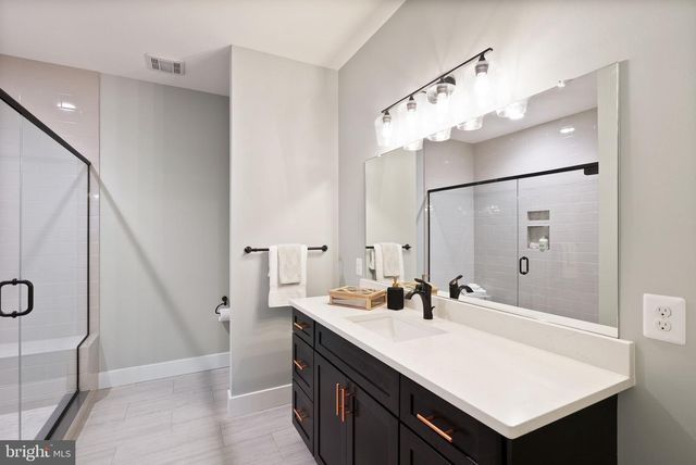 17819 YATTON ROAD, Round Hill, VA 20141