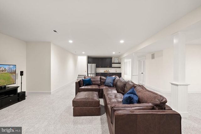 17819 YATTON ROAD, Round Hill, VA 20141