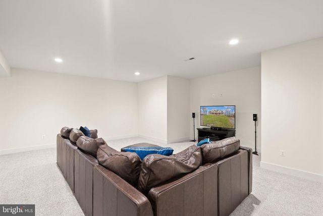 17819 YATTON ROAD, Round Hill, VA 20141