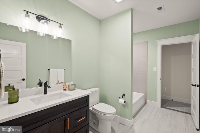 17819 YATTON ROAD, Round Hill, VA 20141