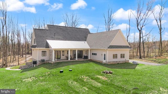 17819 YATTON ROAD, Round Hill, VA 20141