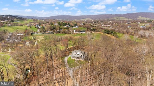 17819 YATTON ROAD, Round Hill, VA 20141