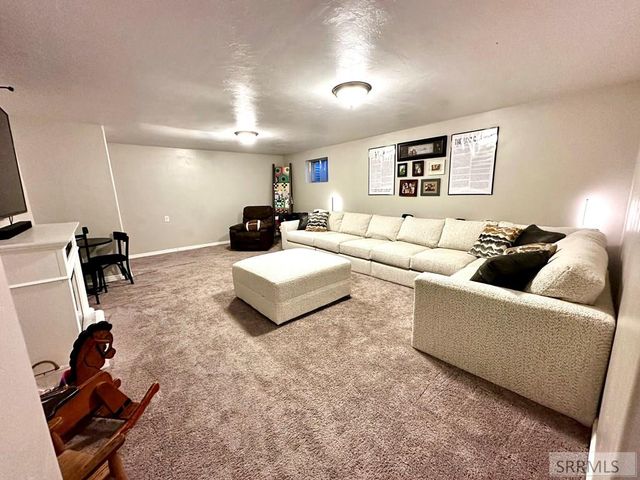 884 Buckboard Lane, Idaho Falls, ID 83402