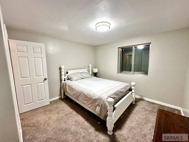 884 Buckboard Lane, Idaho Falls, ID 83402