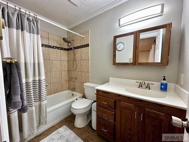 884 Buckboard Lane, Idaho Falls, ID 83402